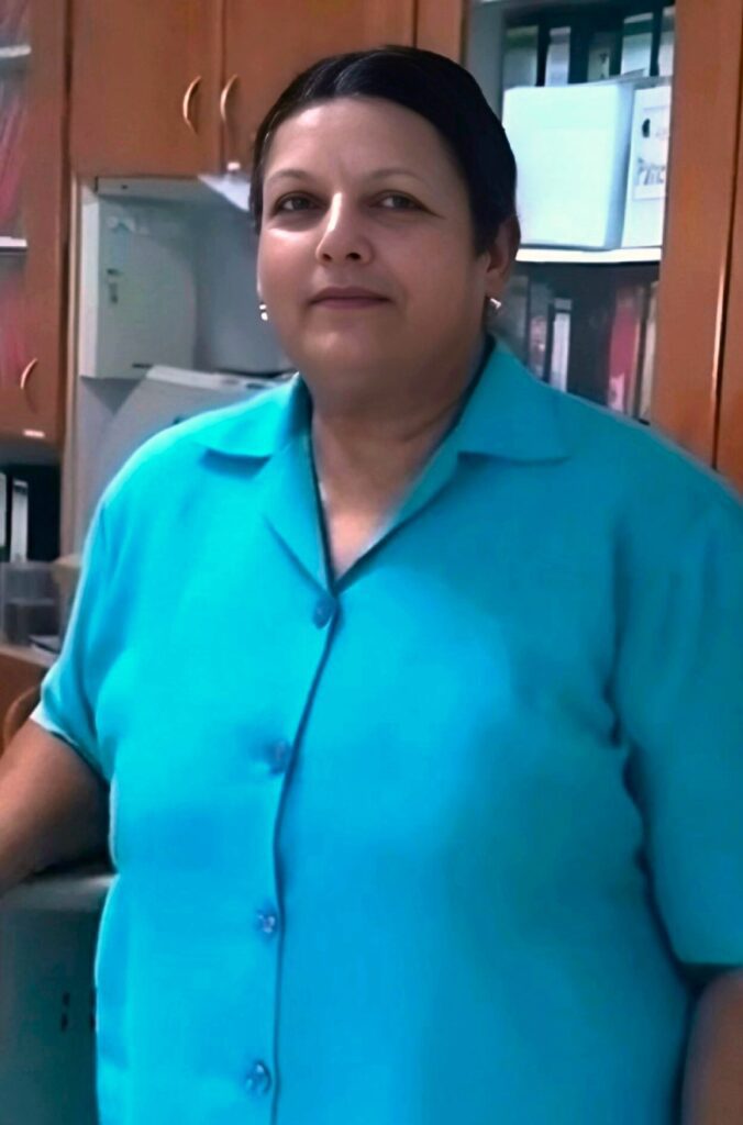 Dr Reeta Kumar, best gynecologist in sharjah